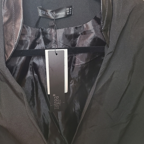 RESERVED | NWT Zanza Black Blazer with Sequined Sleeves sz 10 - Picture 3 of 6